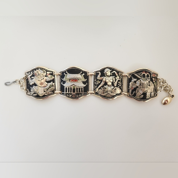 Vintage Traditional Motif Silver Tone Bracelet - Picture 1 of 12